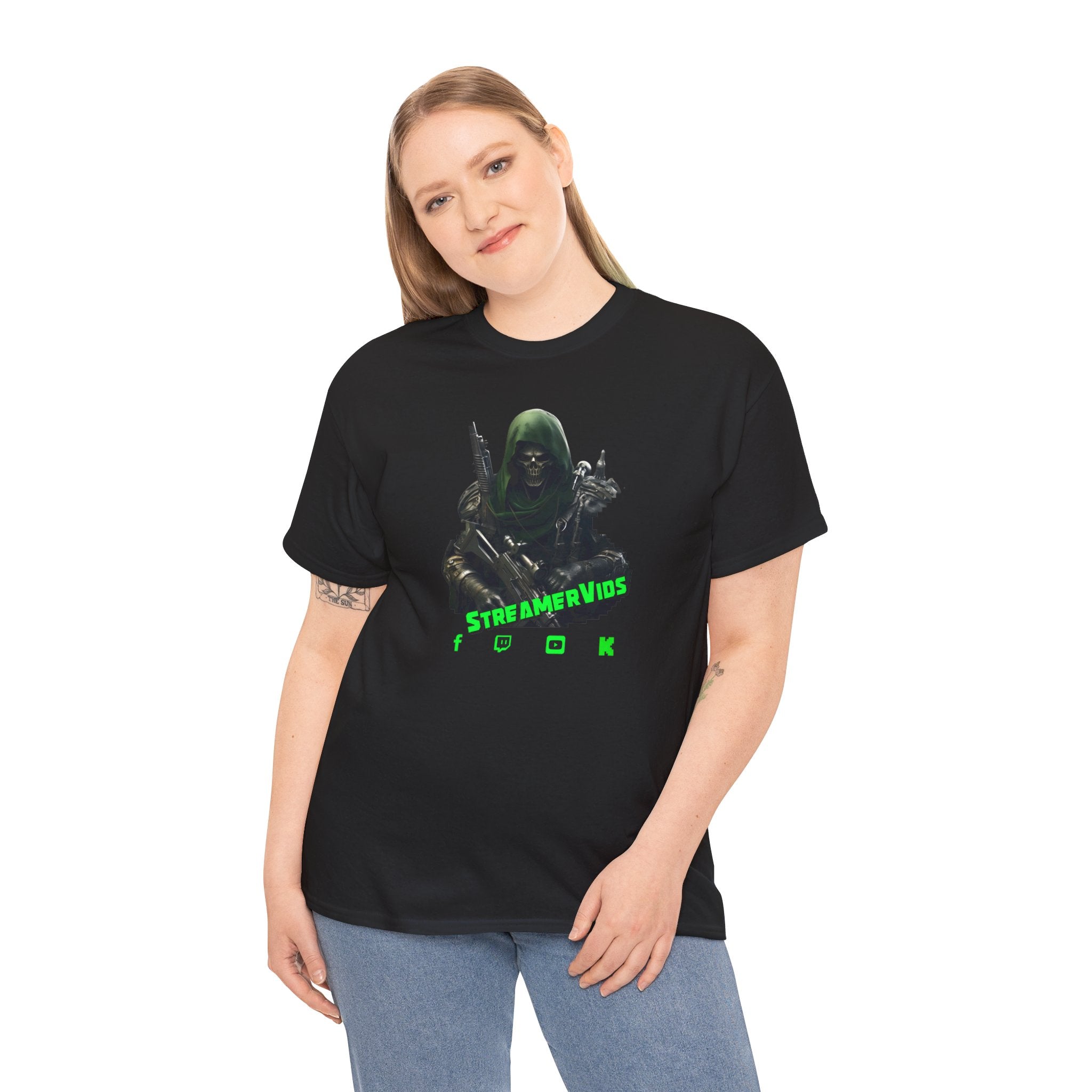 StreamerVids with Gun Unisex Heavy Cotton Tee